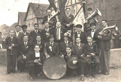 1957