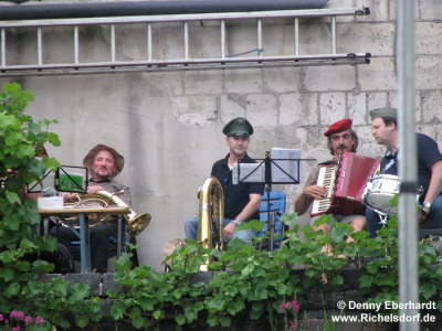 Dmmer-2011-13