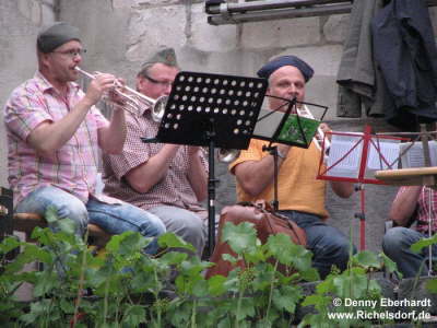 Dmmer-2011-30